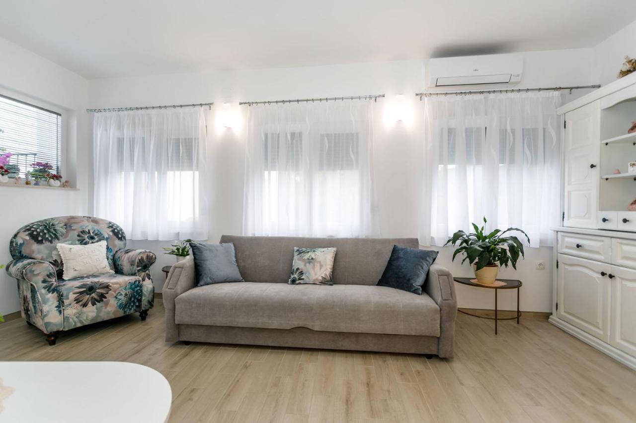 Apartment Near The Sea Judita มาลินสกา ภายนอก รูปภาพ